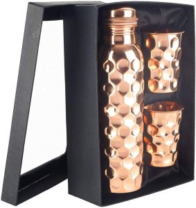 Diamond bottle with 2 glass gift set DC 3